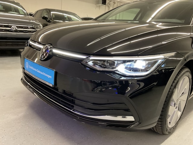 Volkswagen Golf 2.0 TDI DSG Style Variant