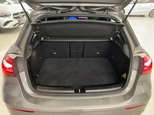 Mercedes-Benz A 180 AMG Line