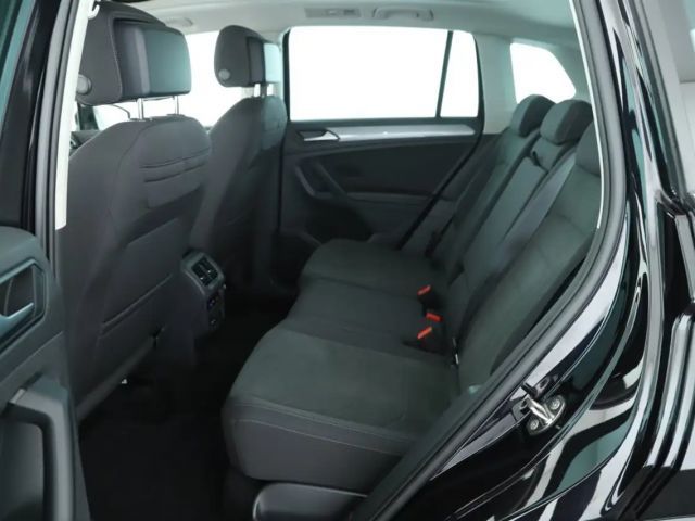 Volkswagen Tiguan IQ.Drive Life