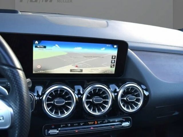 Mercedes-Benz EQA 350 4MATIC AMG Line