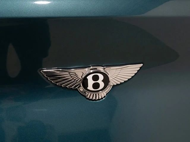 Bentley Bentayga EWB Azure Riviera Edition *Unique*