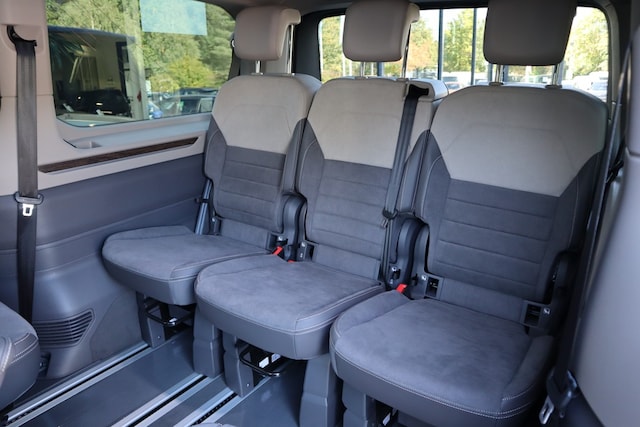 Volkswagen Multivan 2.0 TDI DSG Lang Style T7