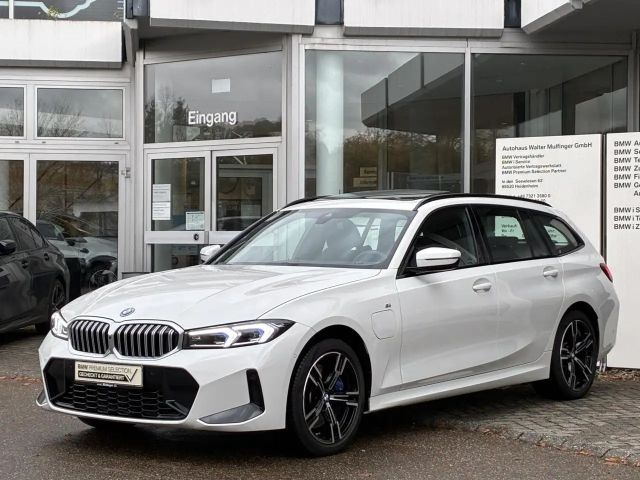 BMW 330 330e M-Sport Touring