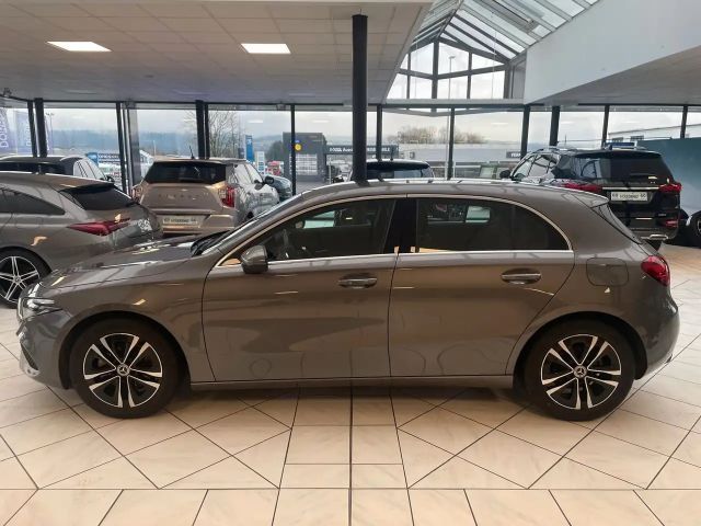 Mercedes-Benz A 180 Progressive