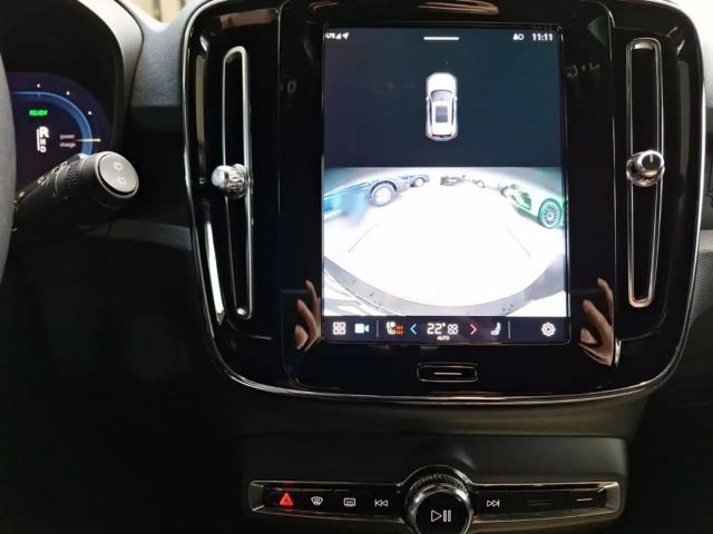 Volvo XC40 Core R-Design Recharge