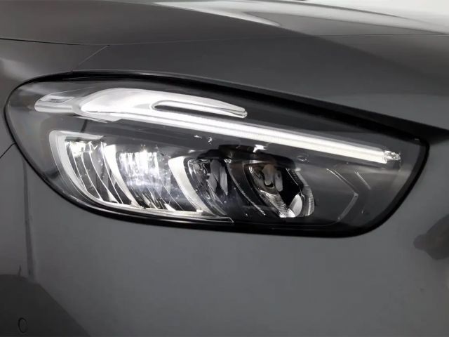 Mercedes-Benz B 180 Progressive Sedan Urban