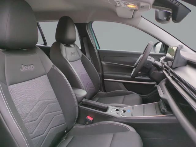 Jeep Avenger Full-Electric Summit