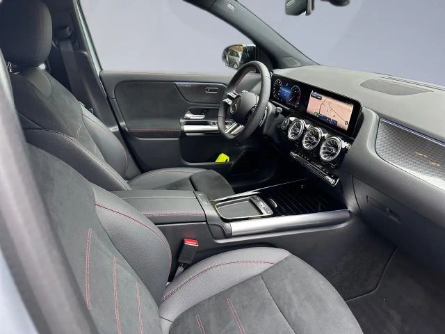 Mercedes-Benz GLA 200 AMG Line GLA 200 d