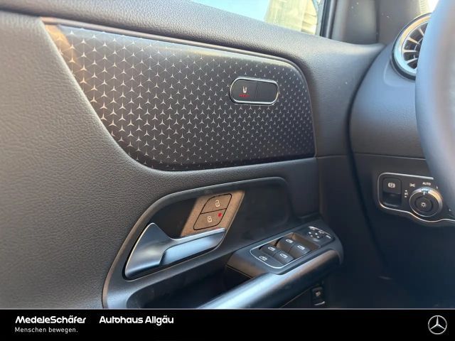 Mercedes-Benz GLA 200 Progressive