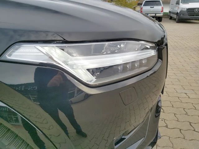 Volvo XC90 AWD Dark Plus