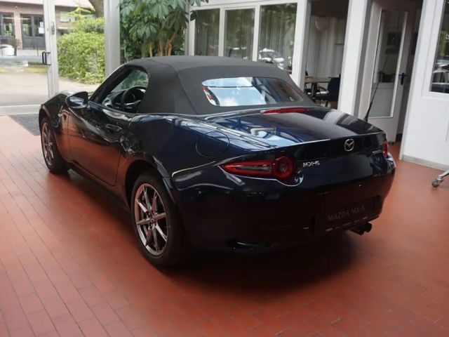 Mazda MX-5 SkyActiv