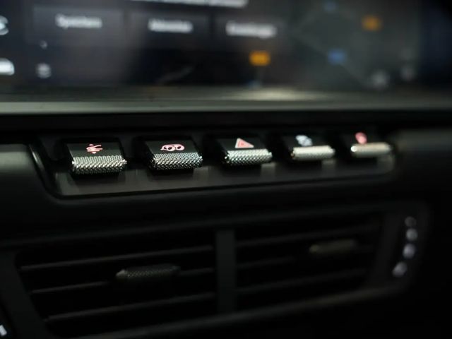 Porsche 911 4 Cabrio Carrera GTS