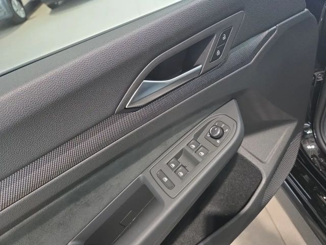 Volkswagen Golf DSG R-Line