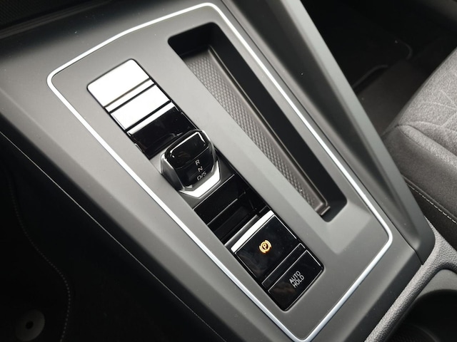 Volkswagen Golf 1.5 TSI DSG Life Variant