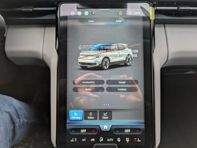 Ford Explorer Extended range RWD