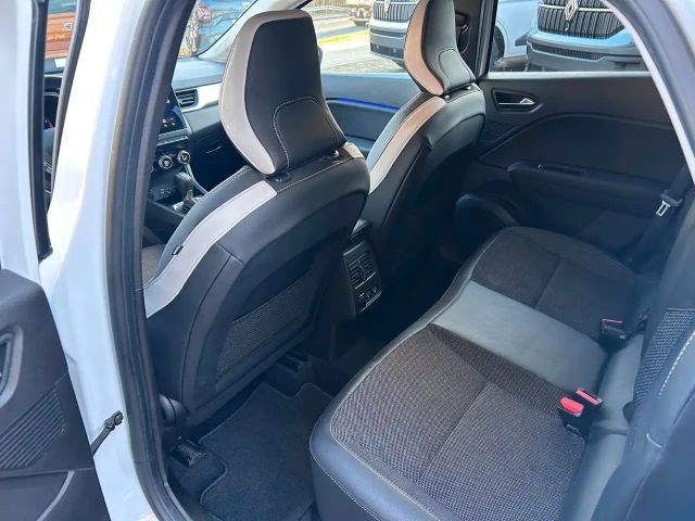 Renault Captur EDC Hybrid Techno