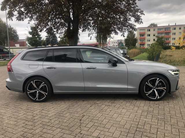 Volvo V60 AWD Dark Hybrid Plus T6