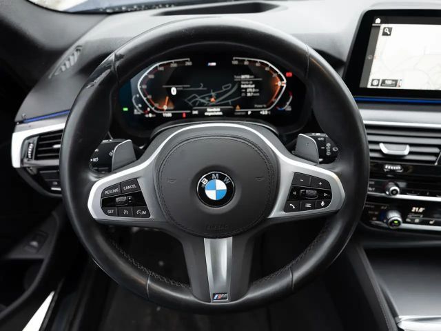 BMW 530 530d M-Sport Touring xDrive