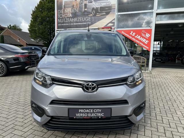 Toyota Proace City EV City Team D