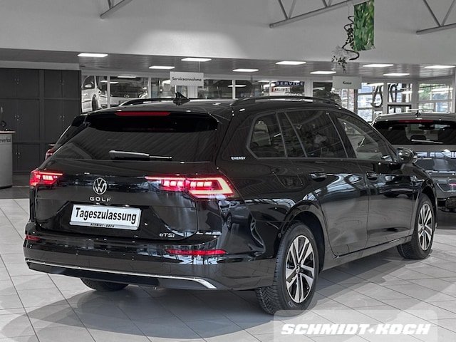 Volkswagen Golf 1.5 eTSI DSG Variant