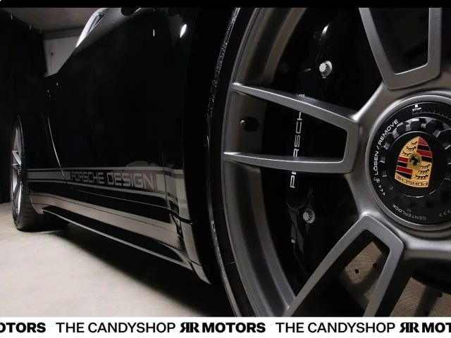 Porsche 911 4 Cabriolet GTS Targa