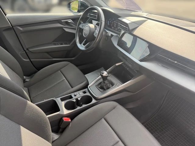 Audi A3 30 TDI Sedan