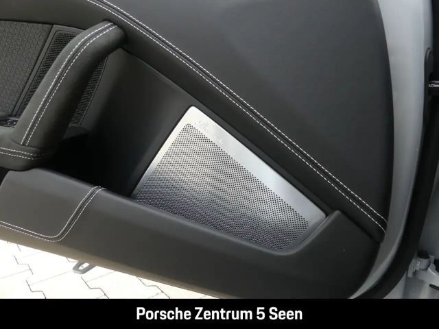 Porsche 992 Carrera Coupé GTS