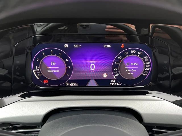 Volkswagen Golf Life Variant