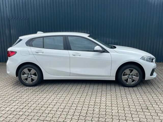 BMW 116 116i 5-deurs Sedan