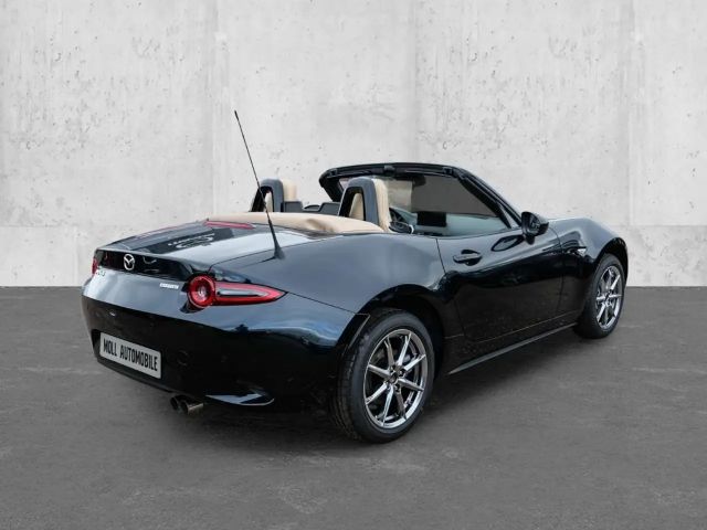 Mazda MX-5 SkyActiv