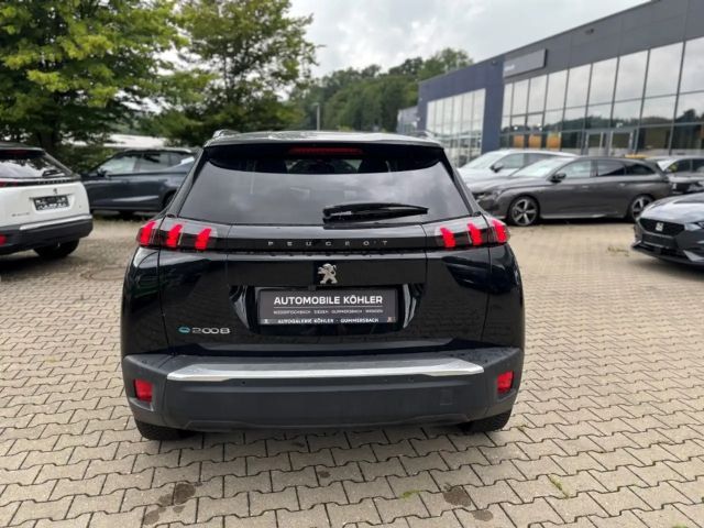 Peugeot E-2008 Allure Pack