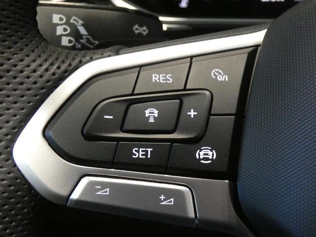 Volkswagen T-Roc T-ROC 1.5 E2 R-L  BT110 TSID7F