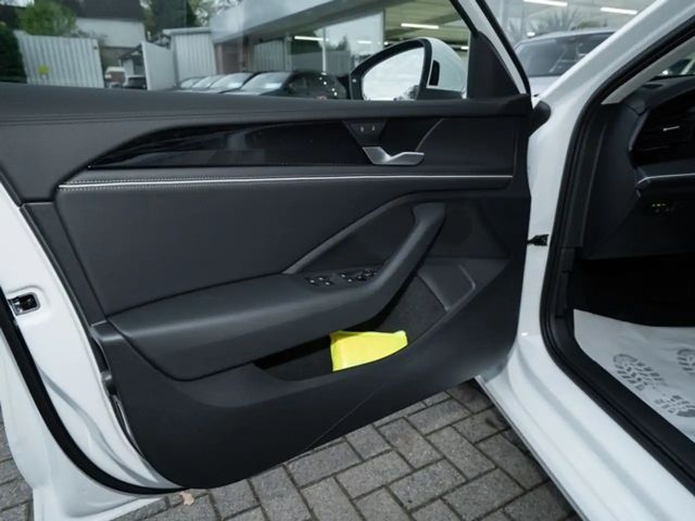 Volkswagen Passat Business DSG