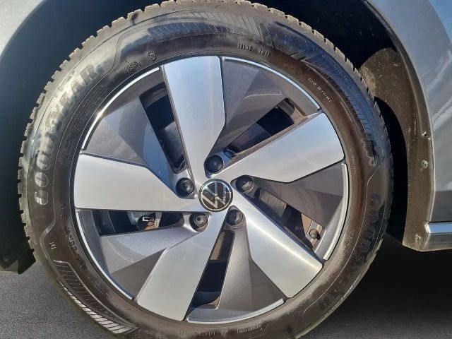 Volkswagen Passat 1.5 eTSI DSG Variant