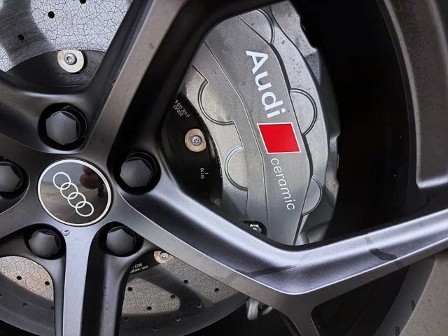 Audi RS Q8 Performance Quattro