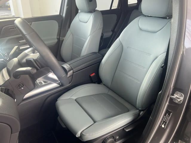 Mercedes-Benz GLA 180 Progressive