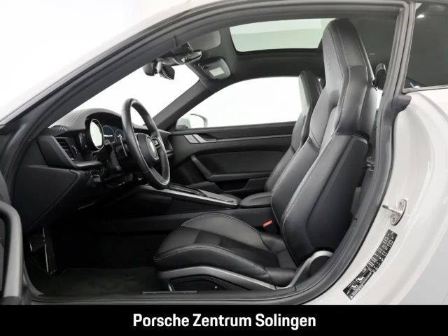 Porsche 911 992 Carrera Coupé