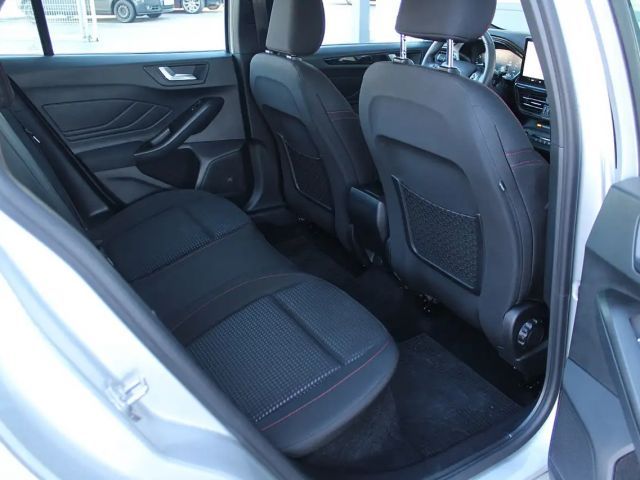 Ford Focus ST Line Wagon