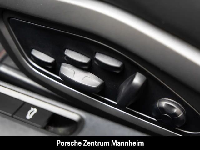 Porsche 992 4 Cabrio Carrera GTS