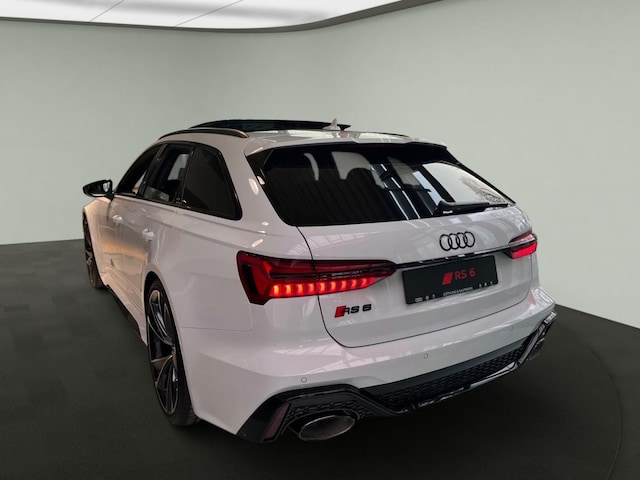 Audi RS6 Avant Quattro