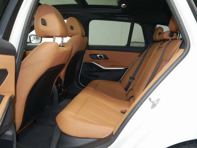 BMW 320 320d M-Sport Touring xDrive