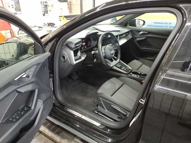 Audi A3 35 TFSI S-Line S-Tronic Sedan