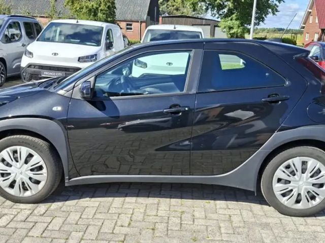 Toyota Aygo X Hatchback Play X-play