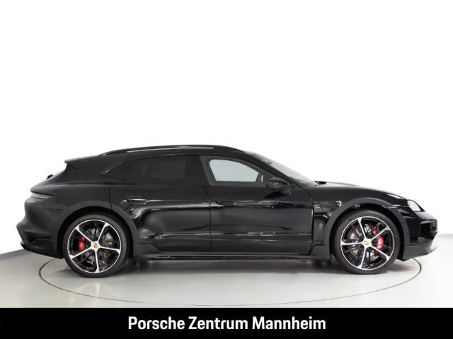 Porsche Taycan 4S Cross Turismo