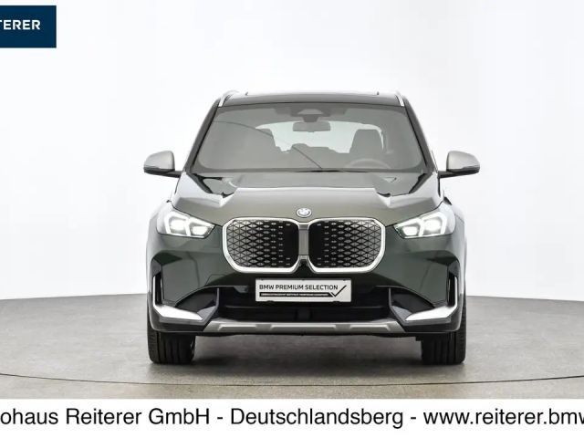 BMW iX1 xDrive30