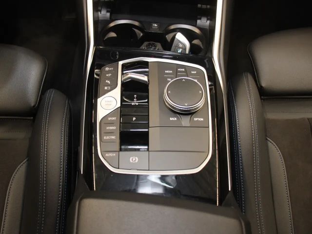 BMW 330 330e M-Sport Touring