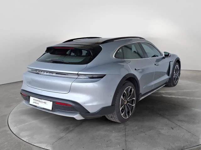 Porsche Taycan 4S Cross Turismo