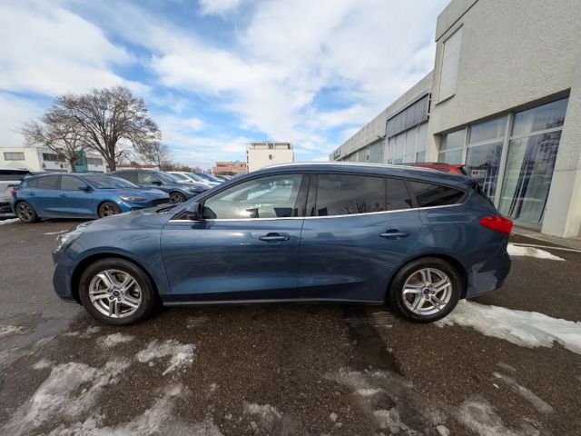 Ford Focus Cool & Connect Wagon