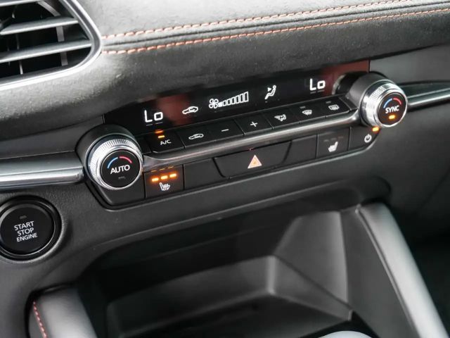 Mazda 3 2.5L SkyActiv e-Skyactiv