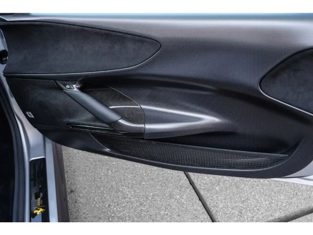 Ferrari SF90 Stradale